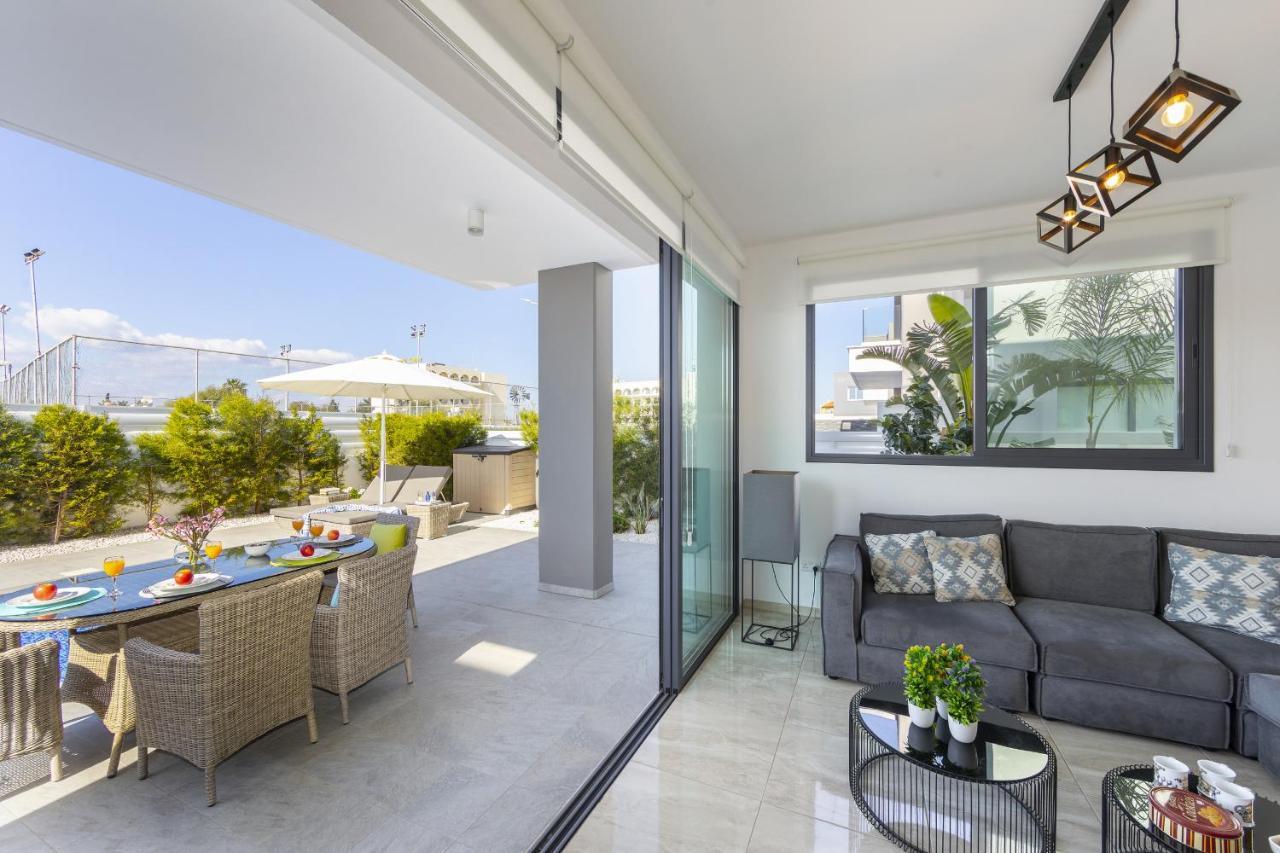 Pernera Beach Villa Protaras Exterior photo